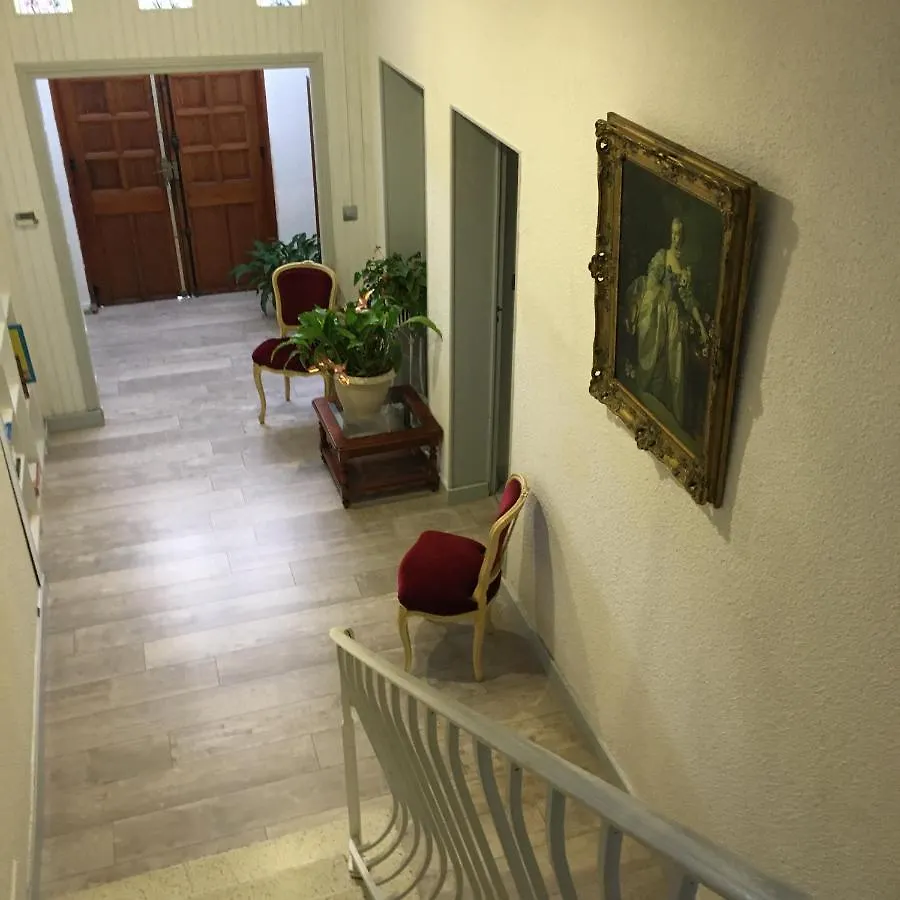 La Loge De Bellerive ,Esprit Design Et Deco Pour 6 Personnes Apartment France