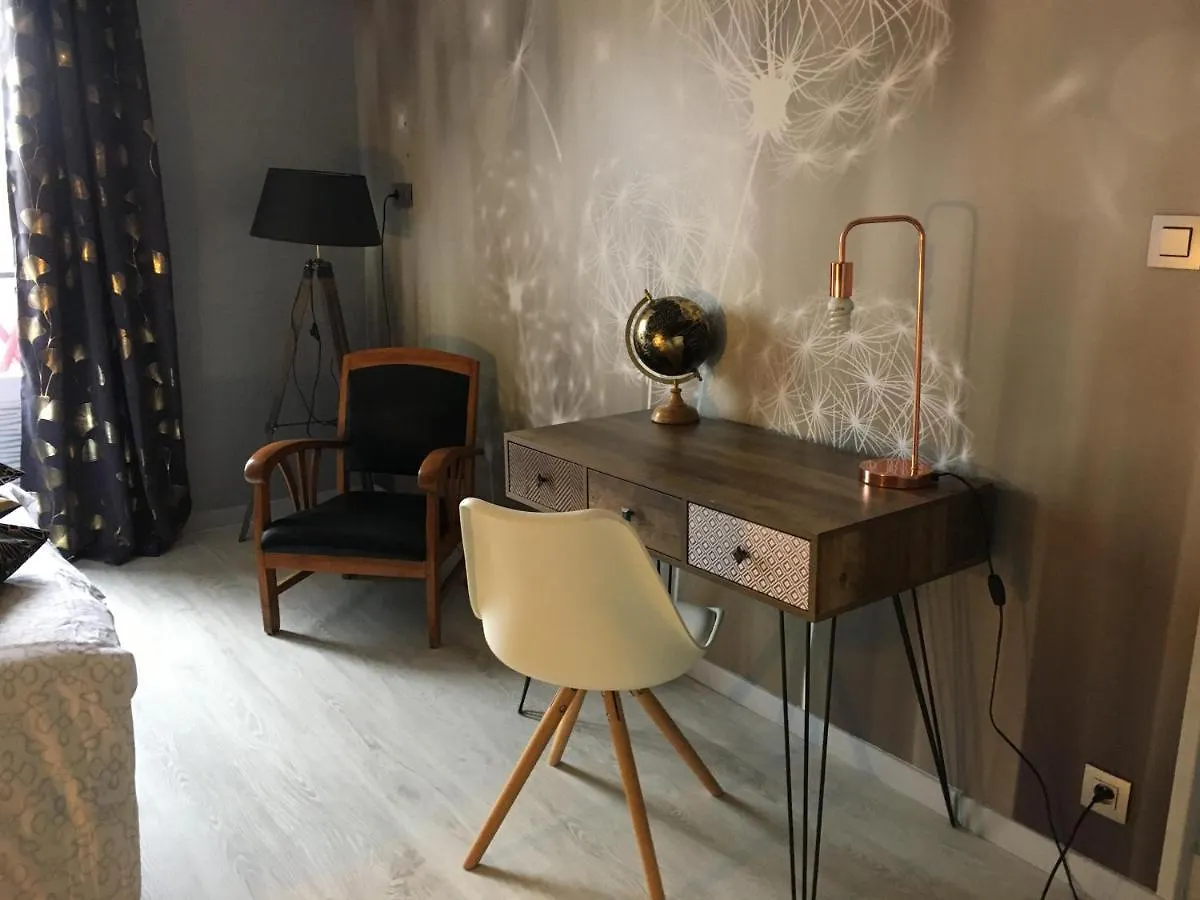 La Loge De Bellerive ,Esprit Design Et Deco Pour 6 Personnes Apartment  Bellerive-sur-Allier