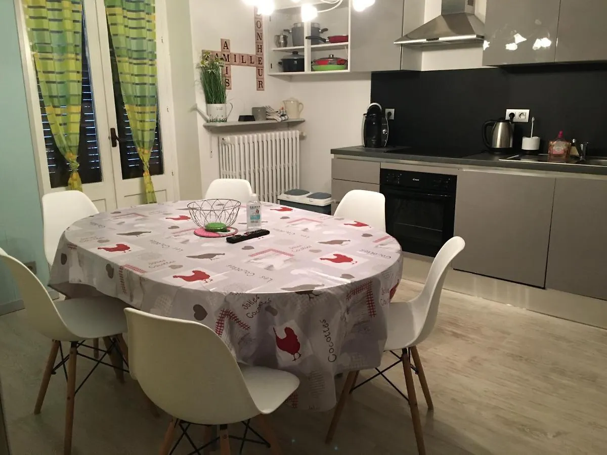 La Loge De Bellerive ,Esprit Design Et Deco Pour 6 Personnes Apartment France