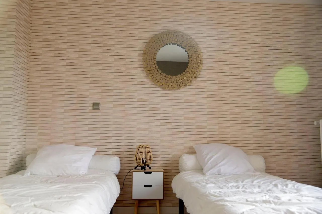 La Loge De Bellerive ,Esprit Design Et Deco Pour 6 Personnes Apartment  Bellerive-sur-Allier