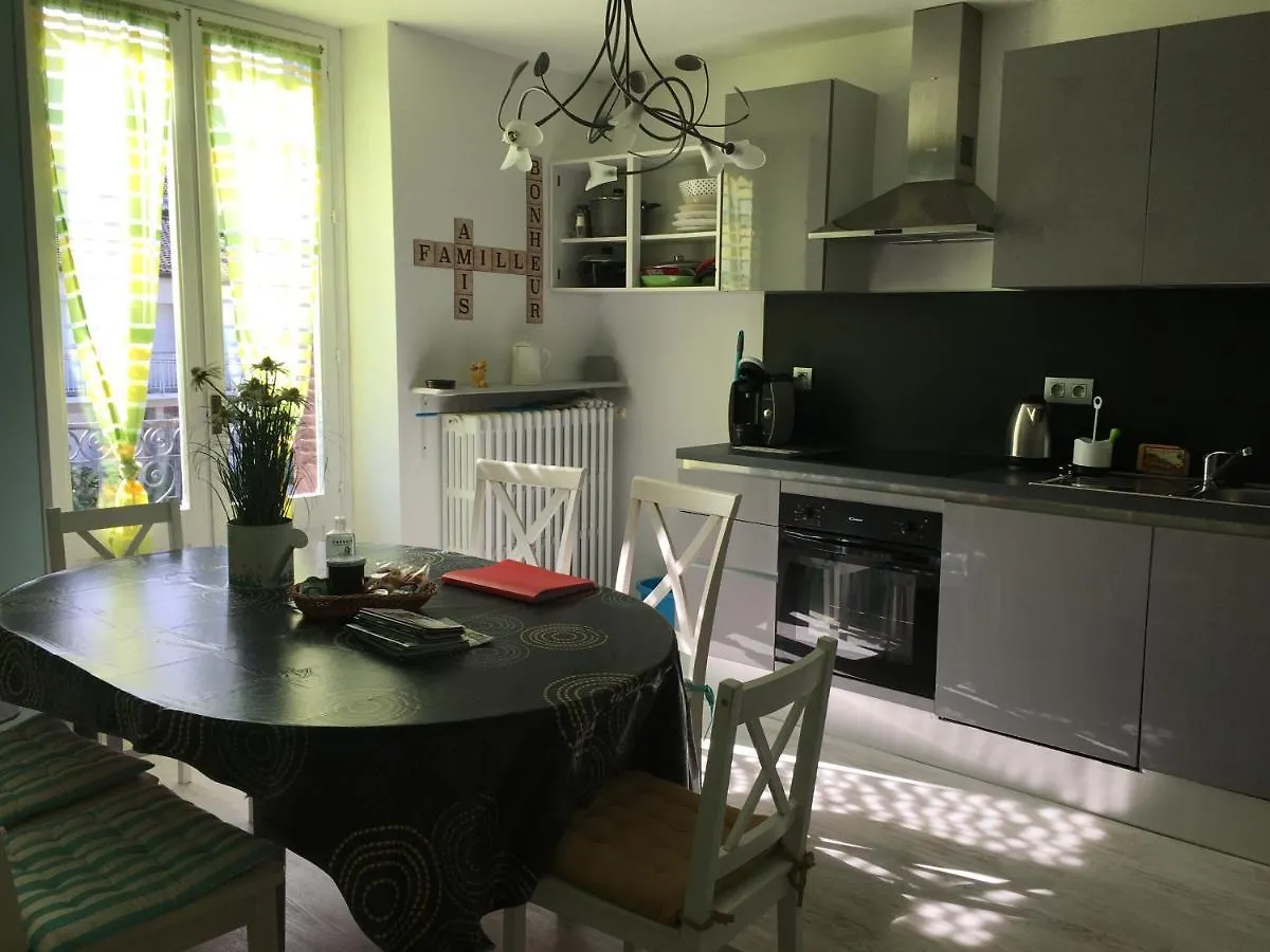 La Loge De Bellerive ,Esprit Design Et Deco Pour 6 Personnes Apartment France